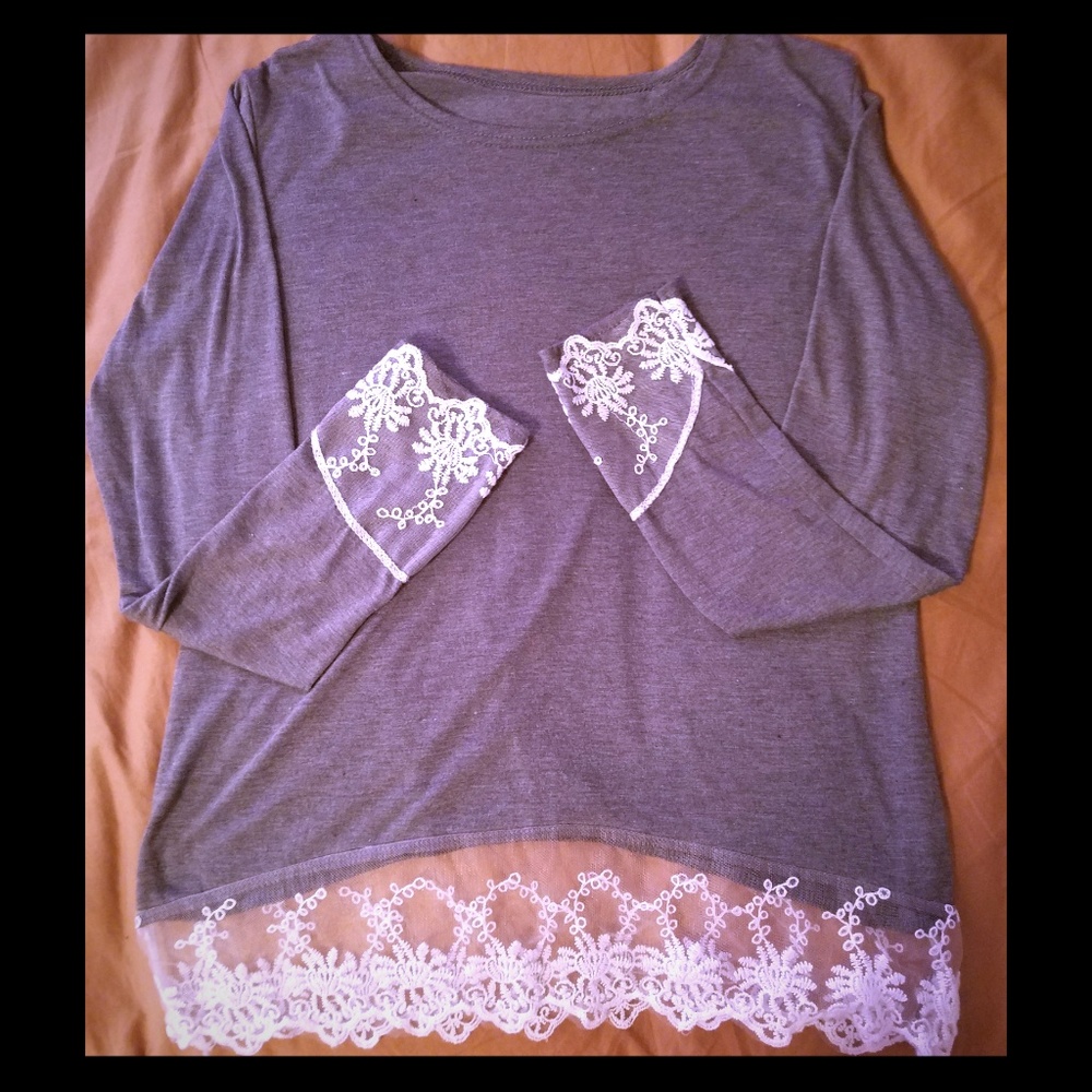 Loose fit lace dress top